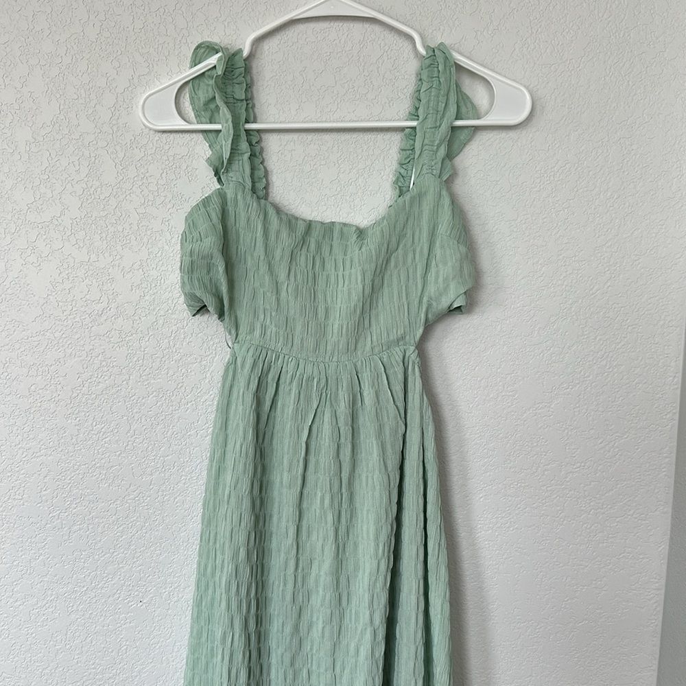 LUSH Dreamiest Darling Mint Smocked Tie-Back Tiered Midi Dress Small - Picture 5 of 10